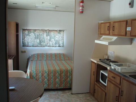Lakeside Tourist Park - Hervey Bay Accommodation 13