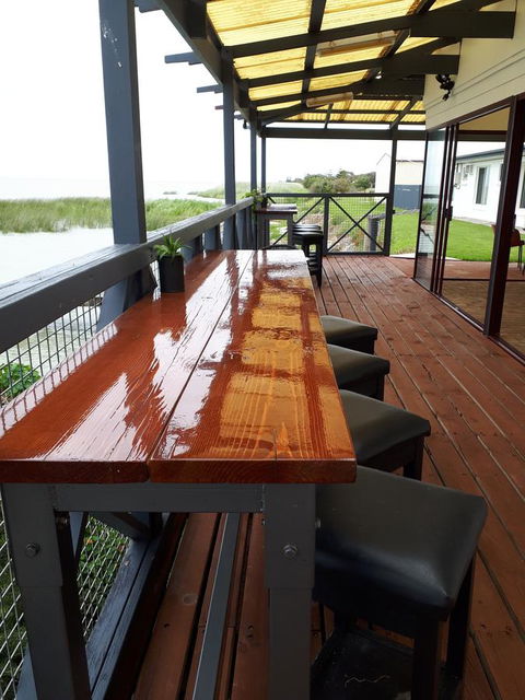 Meningie Waterfront Motel - Hervey Bay Accommodation 39