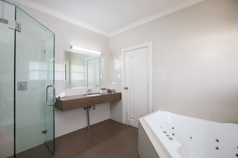 The Barn Accommodation - Tourism Hervey Bay 18