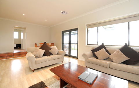 The Barn Accommodation - Tourism Hervey Bay 41