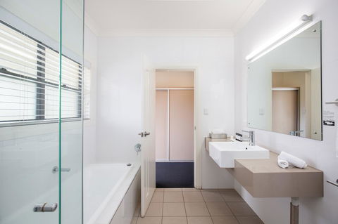 The Barn Accommodation - Tourism Hervey Bay 33