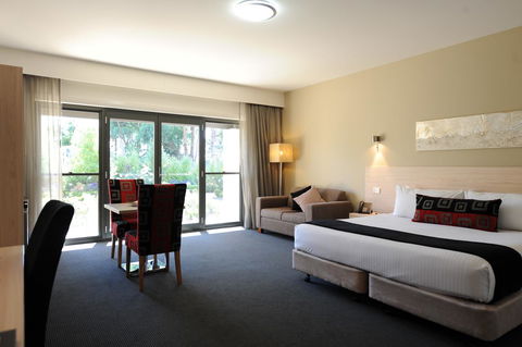 The Barn Accommodation - Tourism Hervey Bay 34