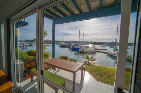 Marina Reflections - Tourism Hervey Bay 7