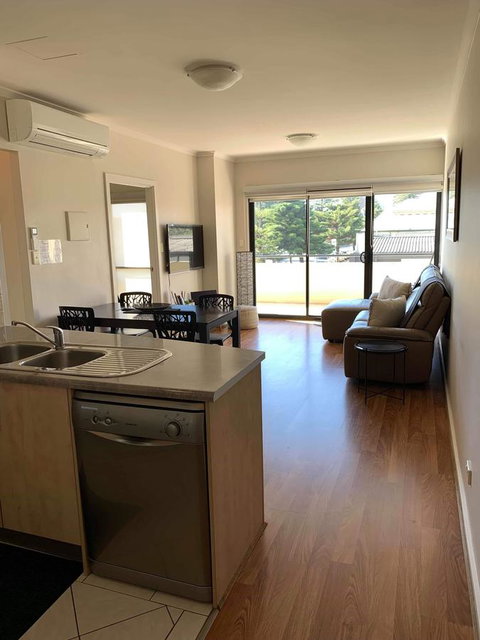 Holdfast Shores Apartments - Hervey Bay Accommodation 1