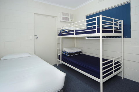 Victor Harbor City Inn - Hervey Bay Accommodation 26