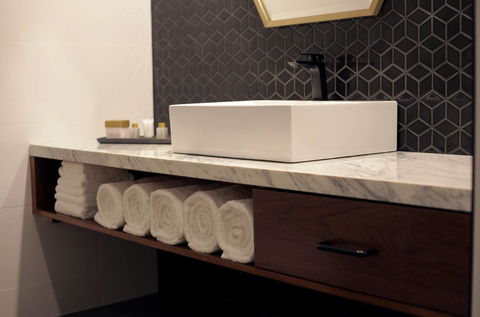 Ellen Hotel - Hervey Bay Accommodation 20