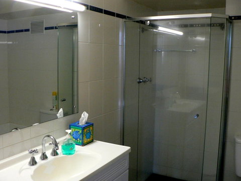 South Esplanade Apartment - Hervey Bay Accommodation 2