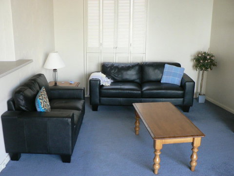 South Esplanade Apartment - Hervey Bay Accommodation 4