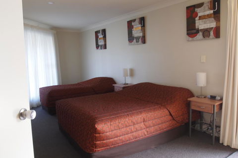 Alexander Cameron Suites - Tourism Hervey Bay 23