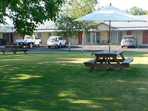 Alexander Cameron Suites - Tourism Hervey Bay 1