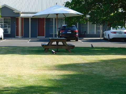 Alexander Cameron Suites - Tourism Hervey Bay 5