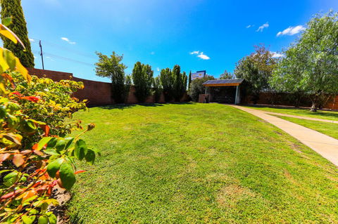 Country Roads Motor Inn Naracoorte - Hervey Bay Accommodation 43