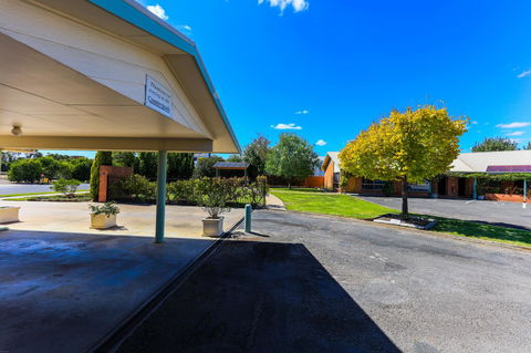 Country Roads Motor Inn Naracoorte - Hervey Bay Accommodation 38