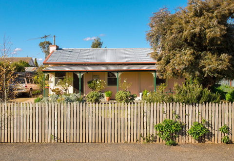 Ruby\'s Cottage - Hervey Bay Accommodation 2