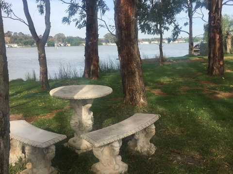 Murray Bridge Riverview Cabin - Tourism Hervey Bay 4