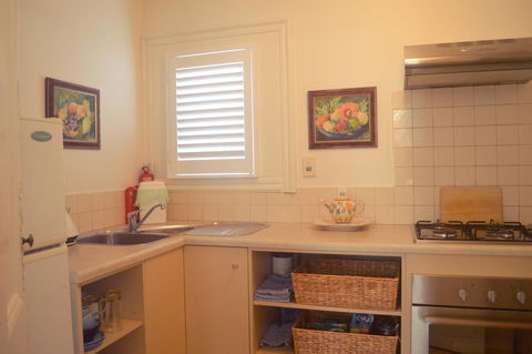 Athelney Cottage Bed And Breakfast - Hervey Bay Accommodation 25