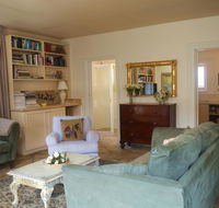 Athelney Cottage Bed and Breakfast - Hervey Bay Accommodation