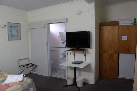 Island Motel Kingscote - Hervey Bay Accommodation 25