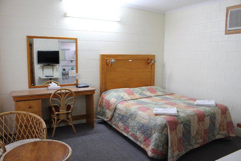 Island Motel Kingscote - Hervey Bay Accommodation 28