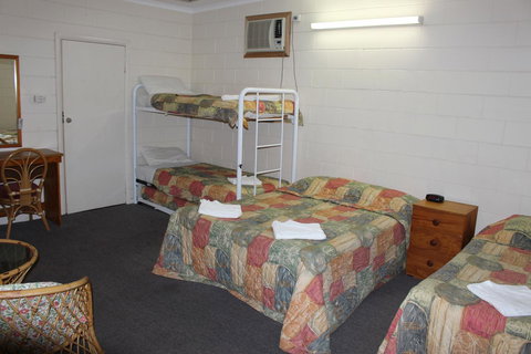 Island Motel Kingscote - Hervey Bay Accommodation 32