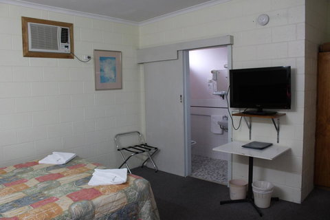 Island Motel Kingscote - Hervey Bay Accommodation 27