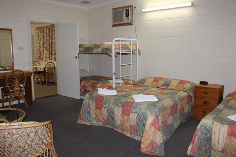 Island Motel Kingscote - Hervey Bay Accommodation 31
