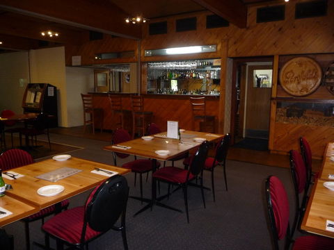The Wine Vine Hotel - Hervey Bay Accommodation 8