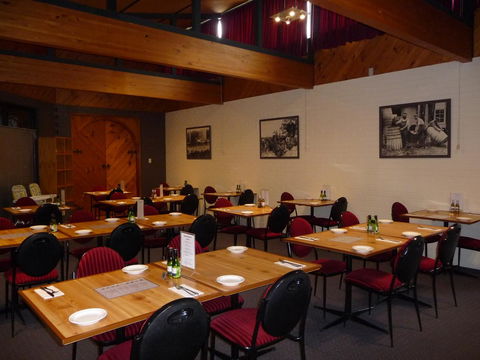 The Wine Vine Hotel - Hervey Bay Accommodation 7