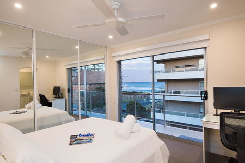 Stylish 3 Bedroom Beachview Apartment - Hervey Bay Accommodation 1