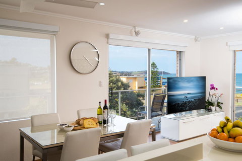 Stylish 3 Bedroom Beachview Apartment - Hervey Bay Accommodation 8