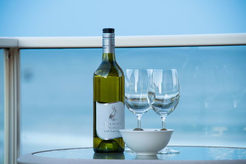 Stylish 3 Bedroom Beachview Apartment - Hervey Bay Accommodation 4