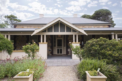 Yankalilla Bay Homestead - Tourism Hervey Bay 1
