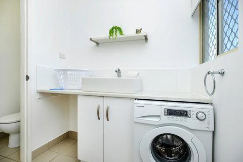 Blue Zone - Aldinga Beach - Hervey Bay Accommodation 7