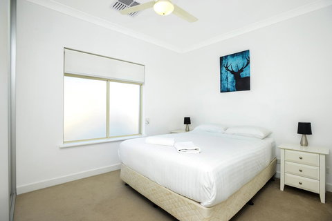 Blue Zone - Aldinga Beach - Hervey Bay Accommodation 10