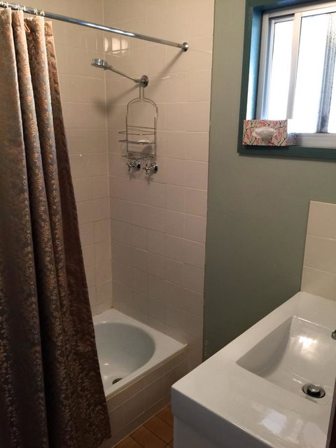 Clare Valley Cabins - Hervey Bay Accommodation 22