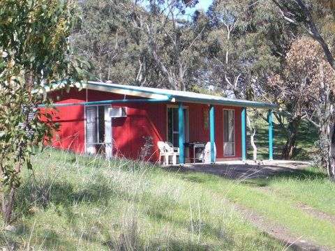 Clare Valley Cabins - Hervey Bay Accommodation 7