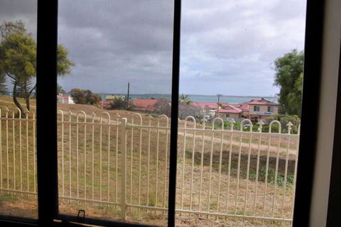 The Club House - Hervey Bay Accommodation 2