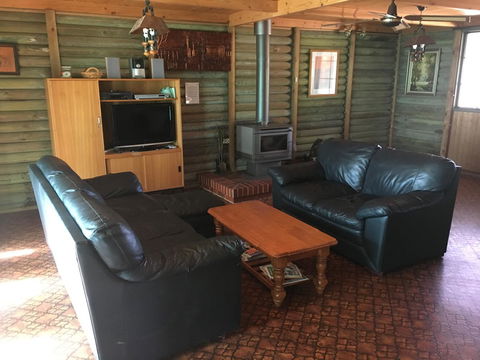 Shangri La Moonta Bay - Hervey Bay Accommodation 8