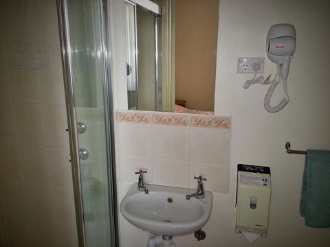 Sonbern Lodge Motel - Hervey Bay Accommodation 12