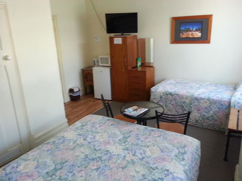 Sonbern Lodge Motel - Hervey Bay Accommodation 4