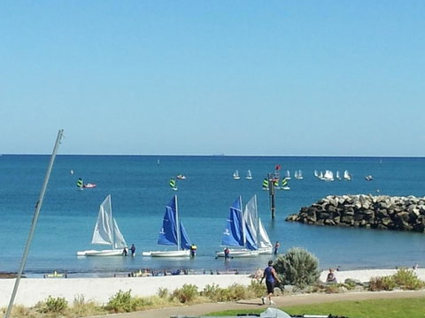 Acaill Accommodation Esplanade Living Self Check-In Self Check-Out - Tourism Hervey Bay 41