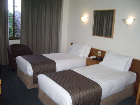 Aviators Lodge - Hervey Bay Accommodation 5