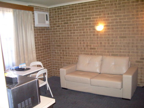 Aviators Lodge - Hervey Bay Accommodation 25