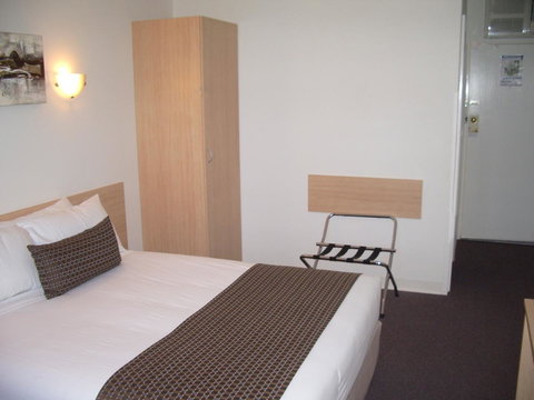 Aviators Lodge - Hervey Bay Accommodation 21
