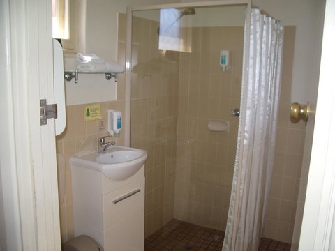 Aviators Lodge - Hervey Bay Accommodation 22