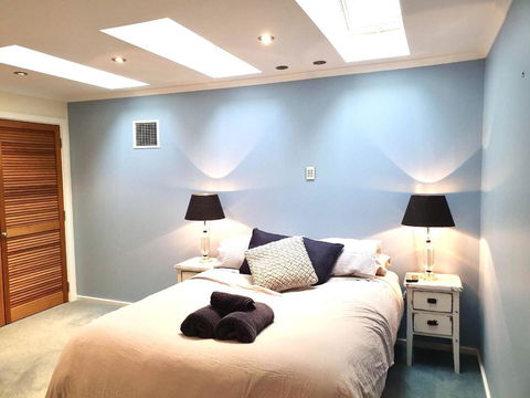 Luxurious 3 Bedroom Beachfront - Panoramic Views - Tourism Hervey Bay 6