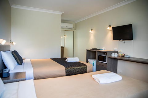 Lilac City Motor Inn & Steakhouse - Hervey Bay Accommodation 5