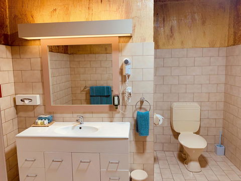 Desert Cave Hotel - Hervey Bay Accommodation 8