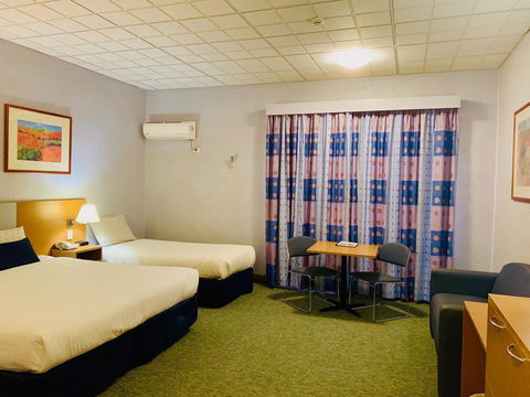 Desert Cave Hotel - Hervey Bay Accommodation 26