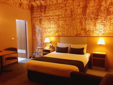 Desert Cave Hotel - Hervey Bay Accommodation 40